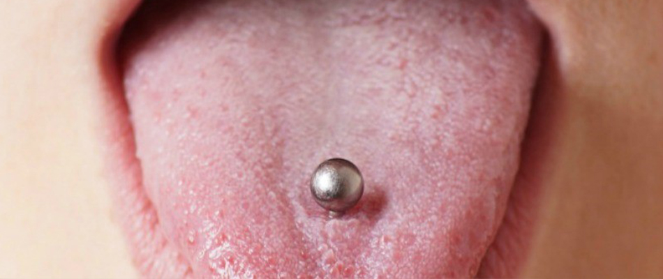 Piercing negli adolescenti